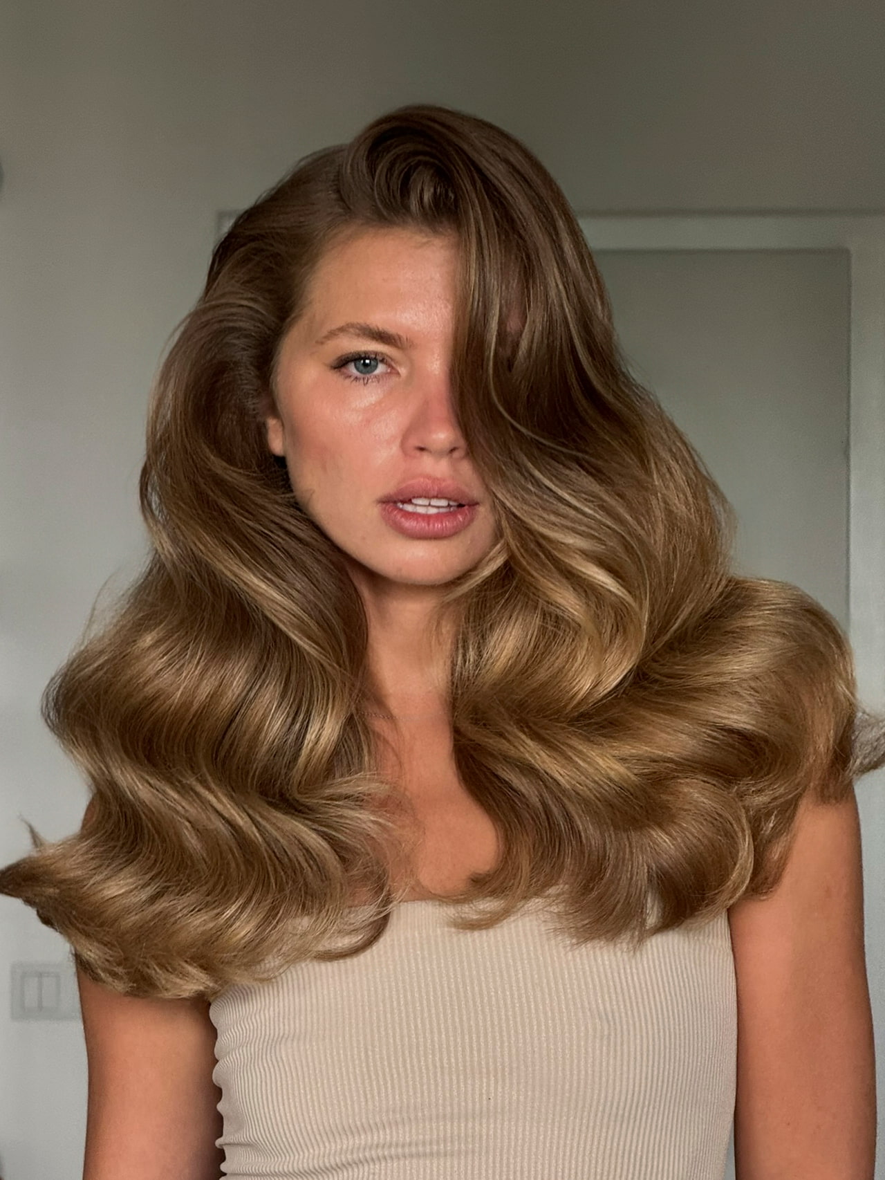 Voluminous Hollywood blowout — Marikate Makeup Melbourne